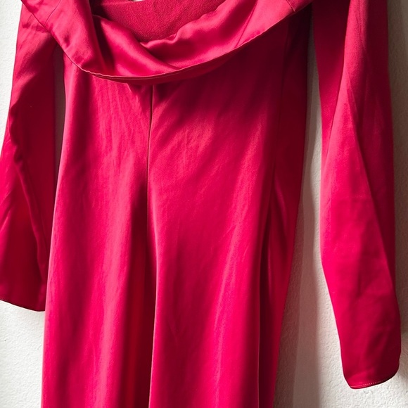 Reformation Maves Bridesmaid Satin Mini Dress Cherry Red Off-Shoulder Sz S - Picture 11 of 16